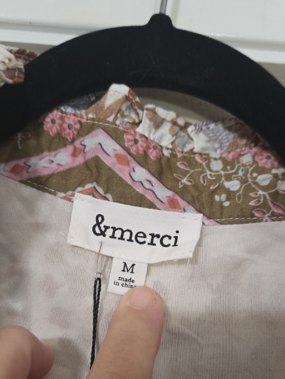 &merci Women's Printed Floral Long Sleeve Top - Cream & Brown Size Medium NWT - Picture 3 of 6